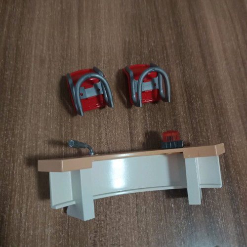 Playmobil police station like new