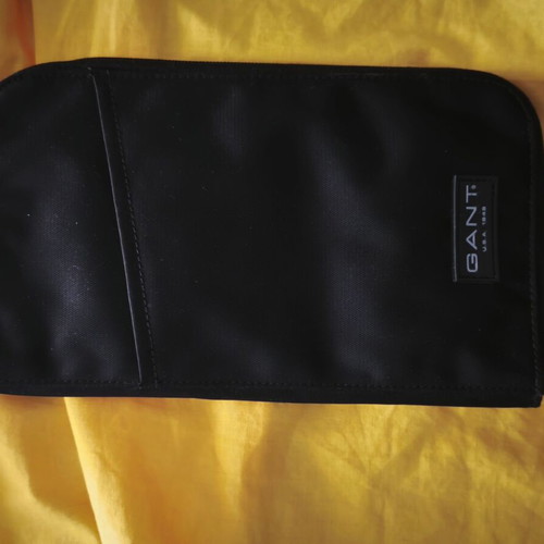 Gant men's toiletry bag like new, black