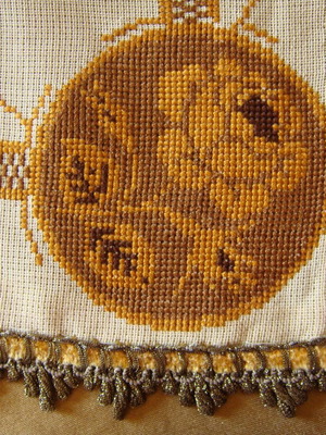Embroidery table linen “Pendant” 1960s with Art Nouveau design like new