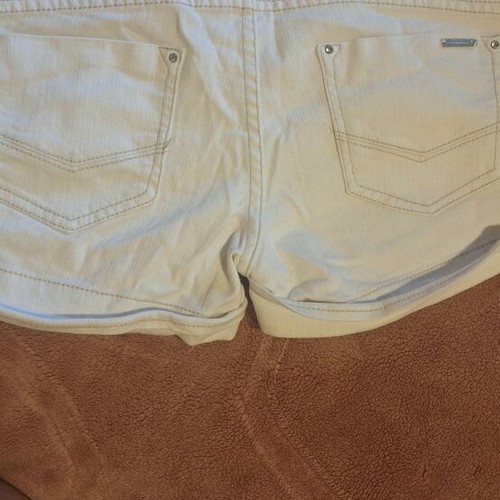 Stradivarius white elastic jeans shorts used, size M 38 10