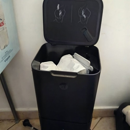 Robot Vacum I Robot 840 vacuum cleaner like new