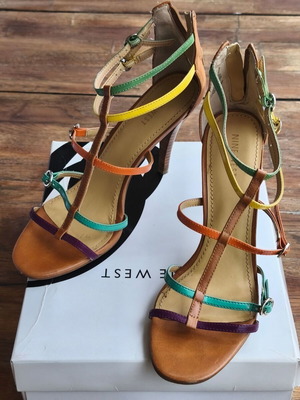 Πέδιλα Nine West νούμερο 39 σαν καινούργια με πολύχρωμα λουράκια και ξύλινο τακούνι