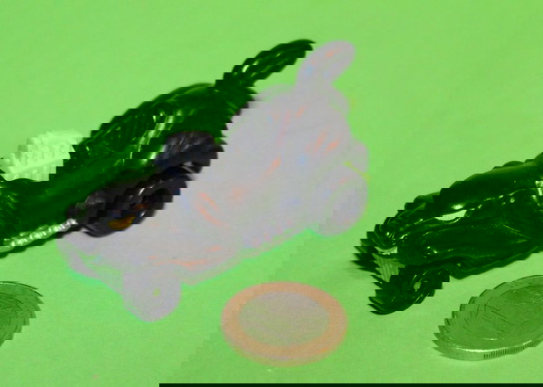 Hot Wheels 1994 (Made in China) Black Cat (McDonald's) Πλαστική μινιατούρα Κλίμακα 1:64? Μεταχειρισμένο σε εξαιρετική κατάσταση. Τιμή 3 ευρώ