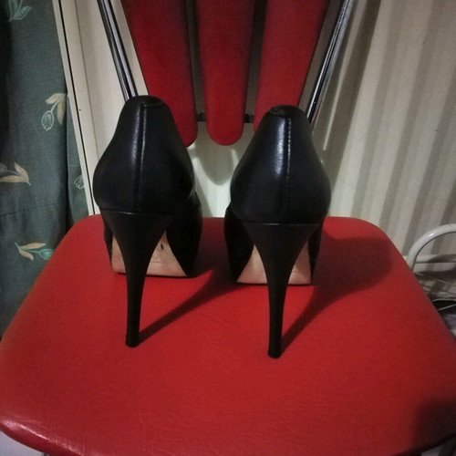 Tsakiris Mallas black pumps like new, size 38, 14cm heel