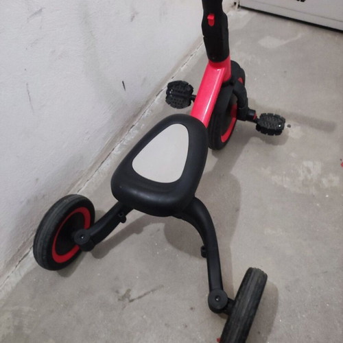 CHILDREN'S STROLLER, FEEDER-RECLINER, TRICYCLE