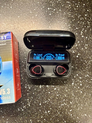 Newest M10 In-ear Bluetooth Handsfree Earbuds with Charging Case Black like new