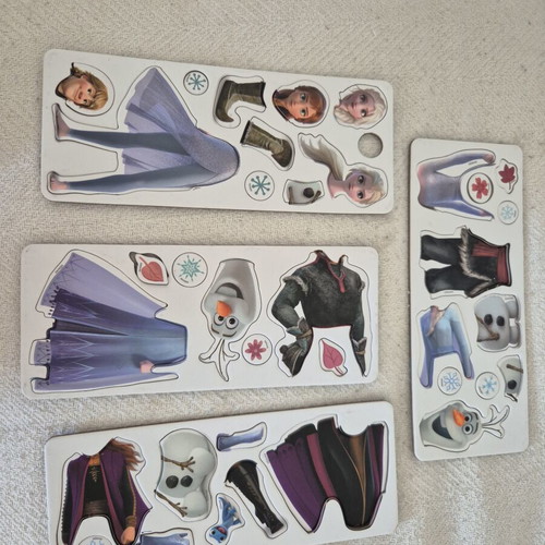 Frozen Magnetic Game Happi Hobbi by AS Company like new