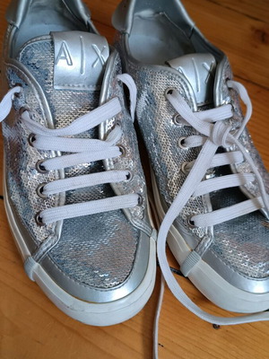 Armani Exchange shiny sneakers with sequins like new, gray