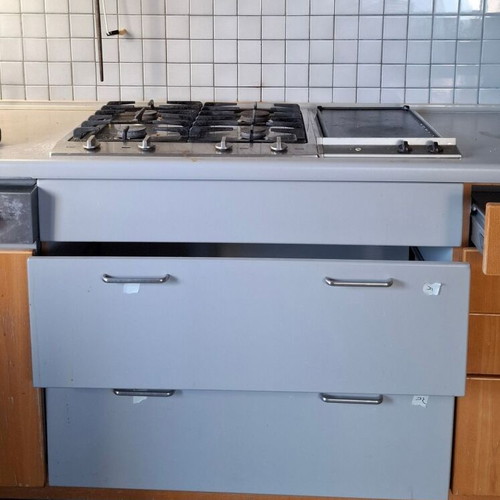 Miele Upper Cabinets and 2 Drawer Columns used