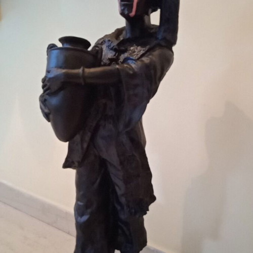 Decorative statuette like new, modern renovation style