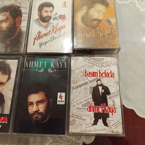 Оригинални касети на Ahmet Kaya употребявани, комплект от 9