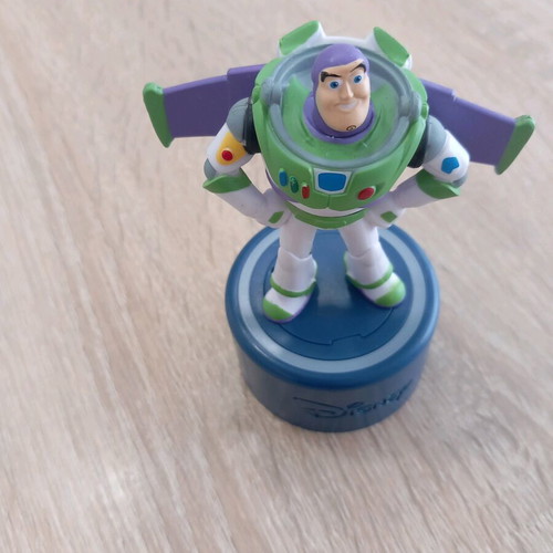 Deagostini figure with illuminated base like new