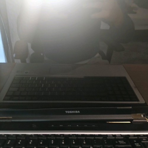 Toshiba laptop used, non-working for spare parts