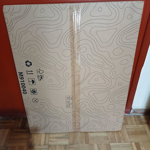 Mirror new, dimensions 20×30 cm, in original packaging