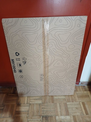 Mirror new, dimensions 20×30 cm, in original packaging