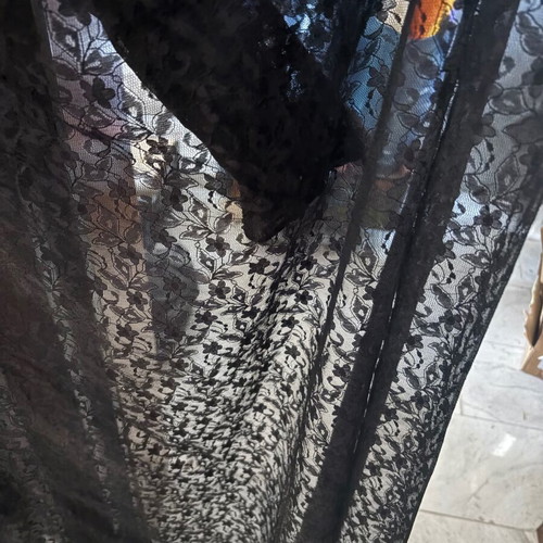 Lace fabrics in black and dark blue, 1.5m width, like new