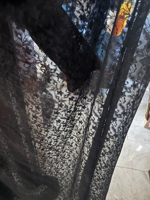 Lace fabrics in black and dark blue, 1.5m width, like new