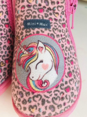 MiniMax anatomical slippers for girls size 24 like new, pink