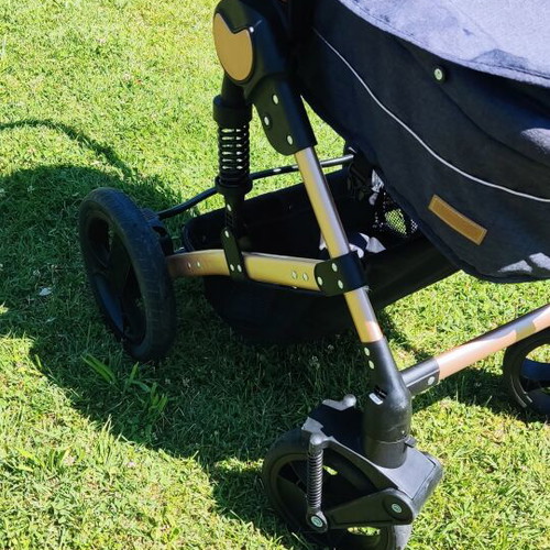 Chipolino Camea 3 in 1 stroller set used
