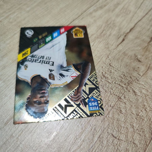 Momentum Vinicius Panini Adrenalyn XL 2024 used