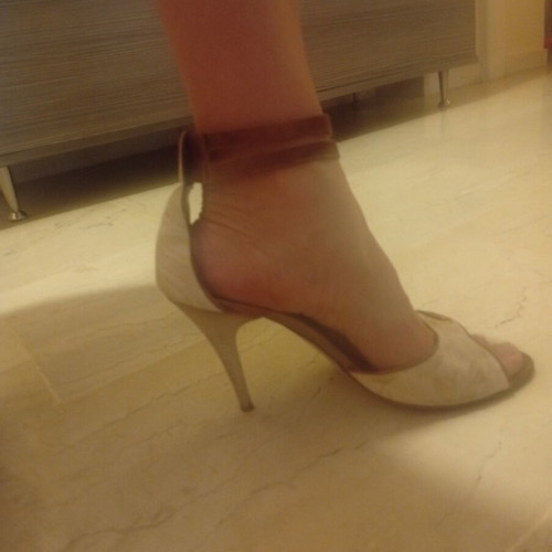 Just Cavalli pumps like new, beige, size 40