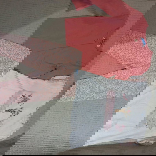 Mayoral σετ μεταχειρισμένο για 36 μηνών με ζακετάκι, μπλουζάκι και κολάν