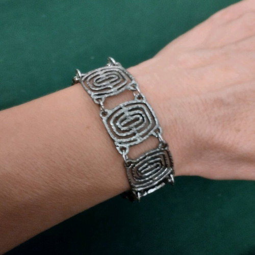 Bracelet with ancient Greek design like new