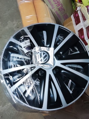 VW 13" Hubcaps new