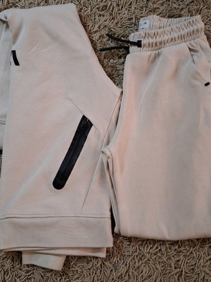 Σετ φόρμες Zara για αγόρι σαν καινούργιο, μπεζ, ηλικία 8-9 ετών