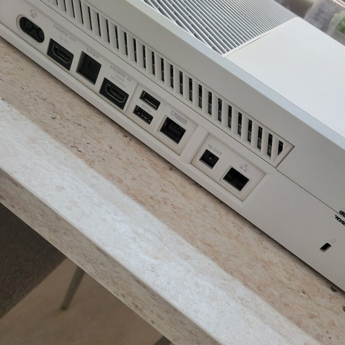 Xbox One 500GB white console with controller and GTA 5