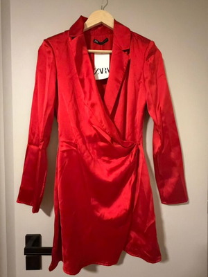 Zara red satin mini dress new, size XS