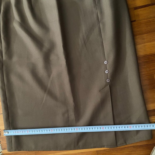 Midi skirt mocha color like new, size M