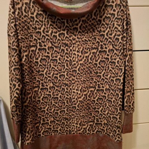 Nidodileda woolen blouse like new