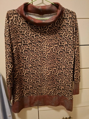 Nidodileda woolen blouse like new