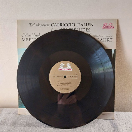 Pyotr Ilyich Tchaikovsky Capriccio Italien vinyl record used, classical