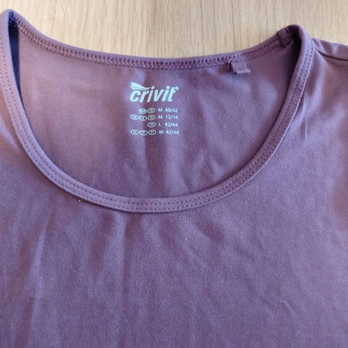 Esmara athletic crop top new, size M, burgundy-purple