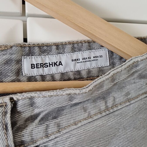 Bershka men's jeans size 42 gray acid wash used