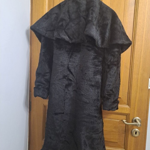 Lynne Black Eco Fur Coat like new, size 42, synthetic
