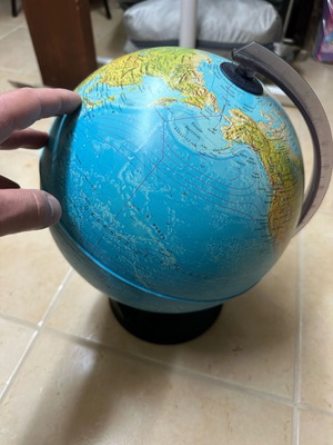 Globe table large used with power cord