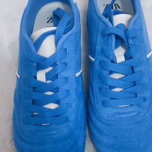 Zara sneakers size 40 like new, blue athletic shoes