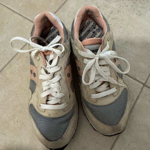 Saucony athletic shoes used, size 38.5, gray and pink