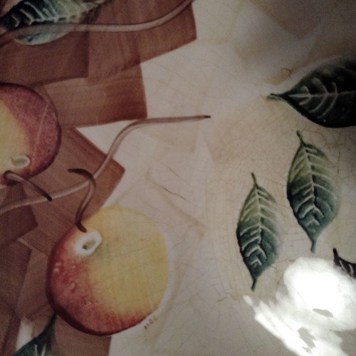 Italian ceramic fruit bowl used, hand-painted, ARM