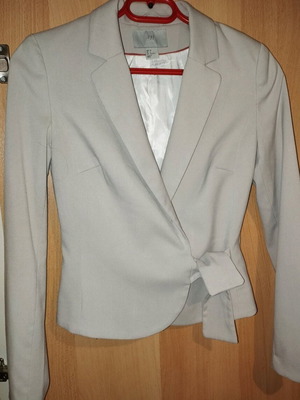 H&M women's beige jacket like new, size S