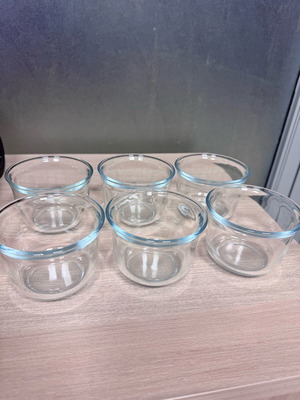 Set of 6 glass serving bowls like new