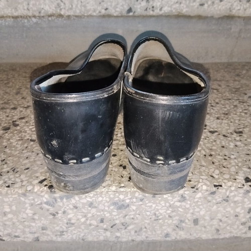 Classic black Scandinavian Dutch style clogs with closed heel, size 38