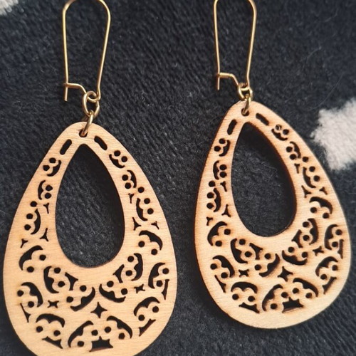 Handmade wooden earrings new, beige and gold