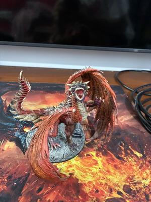 Gargantuan Red Dragon Pathfinder Battles handpainted used