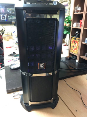 Monster PC σαν καινούργιο, τεράστιο κουτί