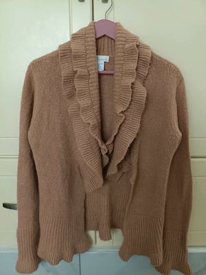 Women's knitted cardigan like new in rotten apple shade