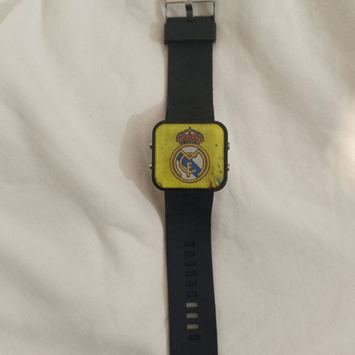 Real Madrid watch used, kids collectible